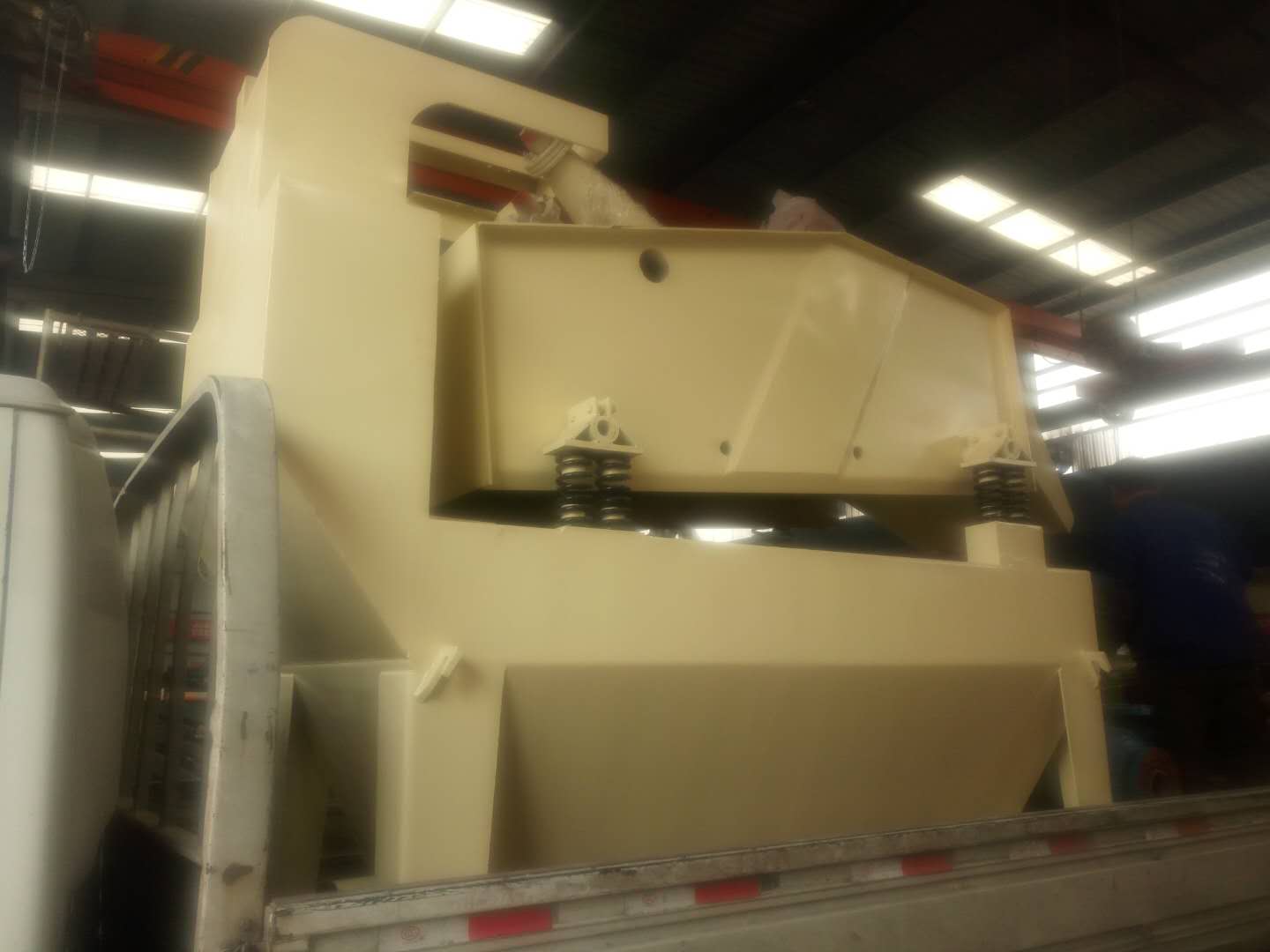 2017��12��27�հl(f��)���ຣ�����ļ�(x��)ɰ���ՙC(j��)